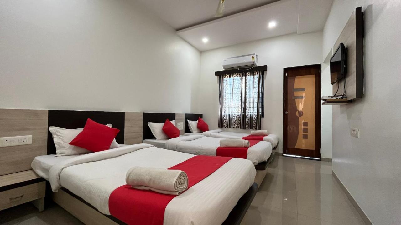 Hotel View Point Ajanta Bagian luar foto